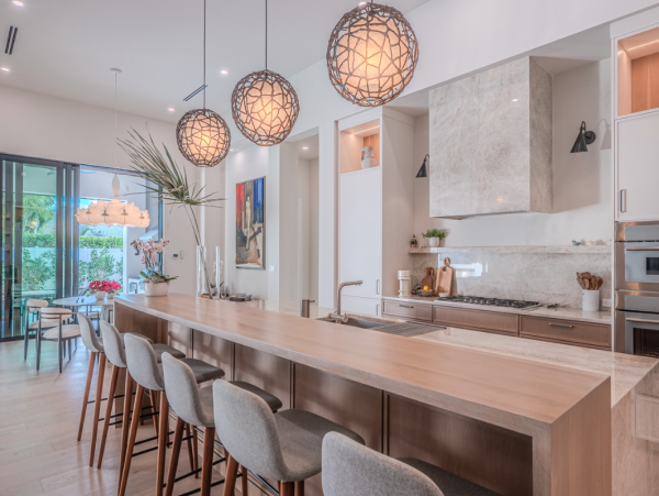 Luxurious Naples Getaway - Custom Design Home with Pool & Spa